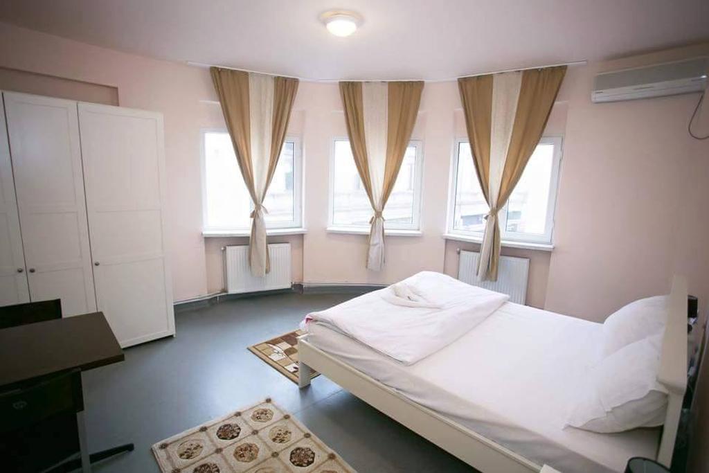 Vogue Hostel Bukarest Værelse billede