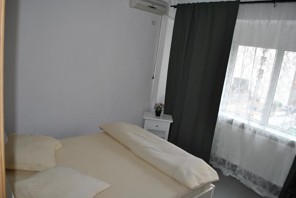 Vogue Hostel Bukarest Eksteriør billede