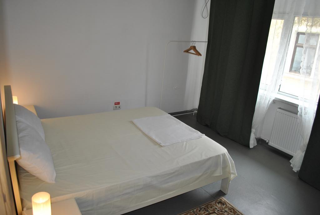 Vogue Hostel Bukarest Eksteriør billede